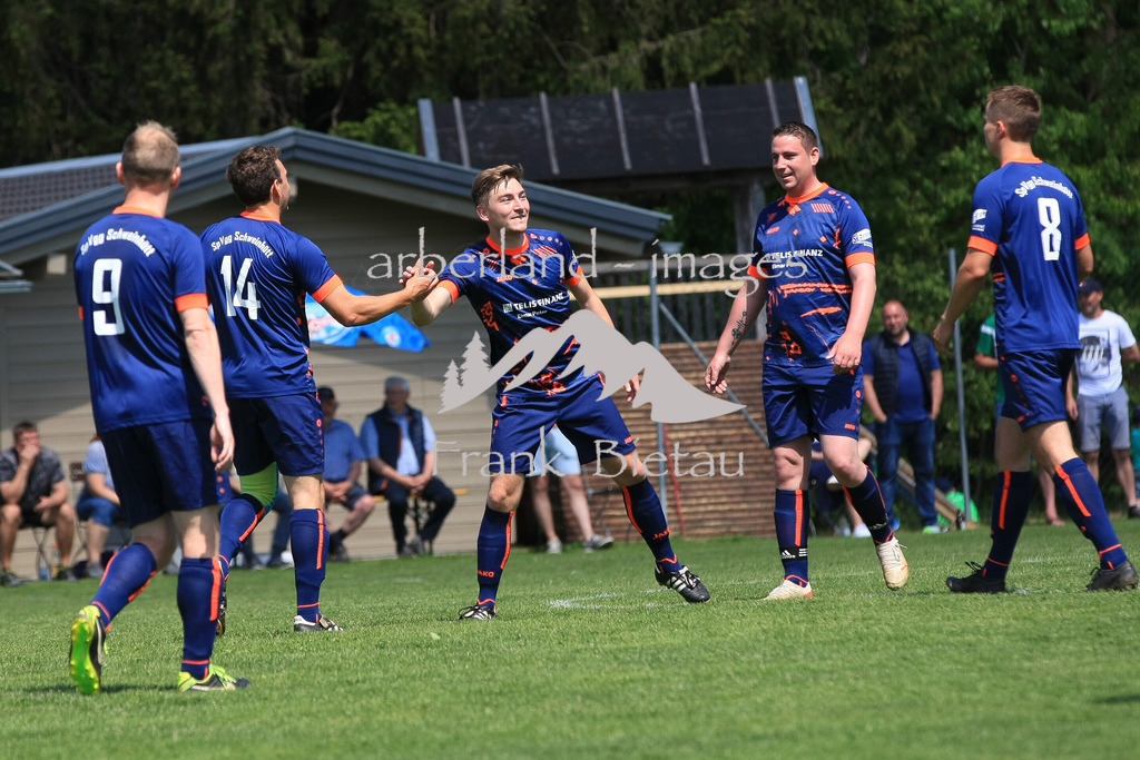 993T1111 | Medien- Sport- Entertainmentfotos