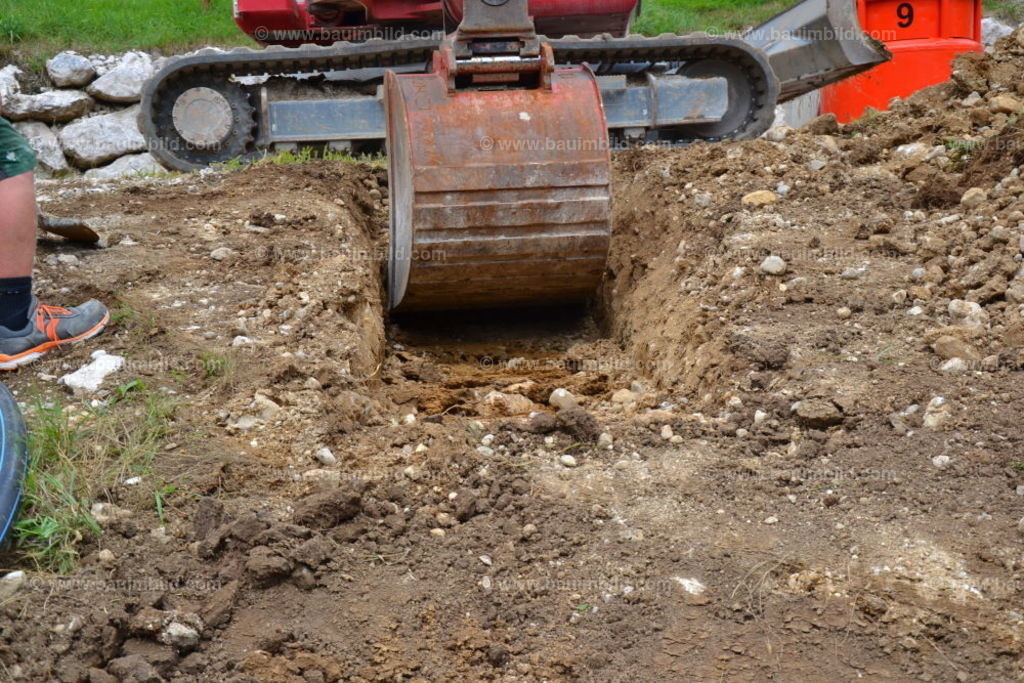 bib-lg02-erdarbeiten-0019 | Nach LV-Leistungsgruppen sortierte Detailfotos über den Bau eines Hauses. Alle Hausbau-Bilder direkt vom Urheber und Autor der Website Haus-Selber-Bauen.com