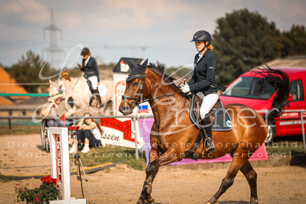 01.FrSpE00214 | Leoni Ertmer Photography - Realisiert mit Pictrs.com