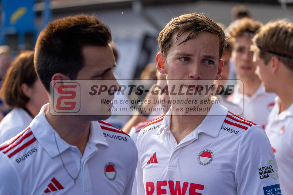 Final4_20250531-1729-HK108061 | Krefeld, Deutschland, 31.05.2025:  Feldhockey Final4 2025 – „Deutsche Feldhockey-Meisterschaften 2025“ im Gerd-Wellen-Hockeyanlage am 31.05.2025 in Krefeld, Deutschland. (Foto von Kramhöller/Fehrmann/Kaste)Krefeld, Germany, 31.05.2025: Feldhockey Final4 2025 – „Deutsche Feldhockey-Meisterschaften 2025“ in Gerd-Wellen-Hockeyanlage at 31.05.2025 in Krefeld, Deutschland. (Foto from Kramhöller/Fehrmann/Kaste)