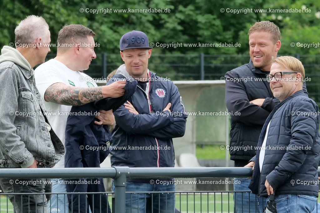 Fußball : C-Junioren : Aufstieg Regionalliga West : SUS 09 Dinslaken - Vfb 03 Hilden am 04.06.2026 in Dinslaken | Fußball : C-Junioren : Aufstieg Regionalliga West : SUS 09 Dinslaken (rotr Trikots)- Vfb 03 Hilden (weiße Trikots) am 04.06.2026 in Dinslaken - Realisiert mit Pictrs.com