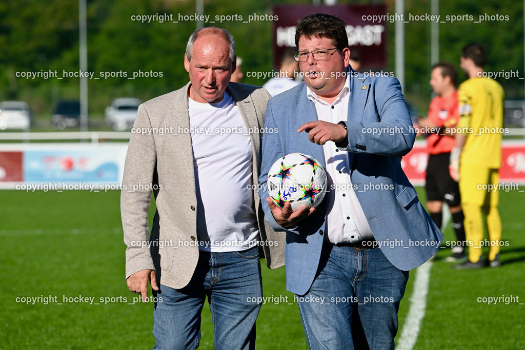 SC Landskron vs. ATUS Velden 11.8.2023 | Kärntner Landtagsabgeordneter Robert Köfer, Villacher Stadtrat Christian Pober, Ballspende