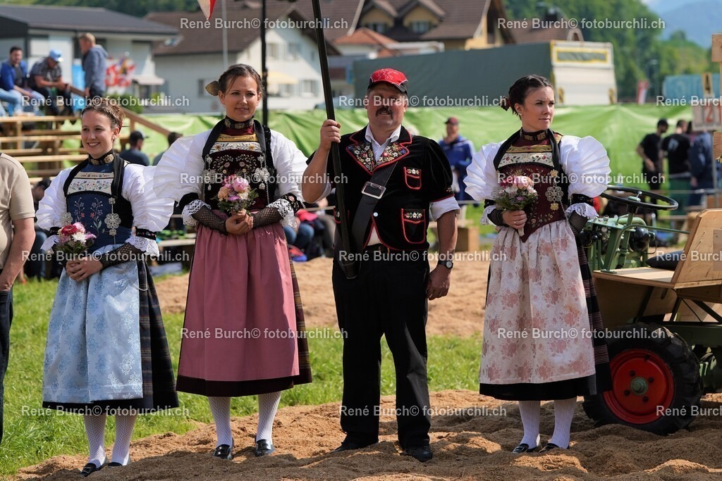 27 | René Burch leidenschaftlicher Fotograf aus Kerns in Obwalden.  Hier finden sie Sport, Landschaft und Natur Fotografie.
 - Realisiert mit Pictrs.com