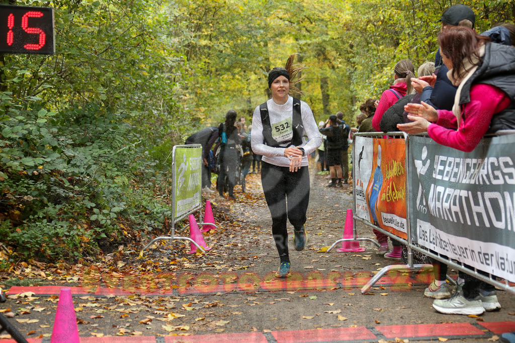 251026_1302_EX1_2328 | Sportfotografie im Rhein-Sieg Kreis, Köln, Bonn, NRW, Rheinland Pfalz, Hessen, etc. Unser Tätigkeitsfeld umfasst den Laufsport vom Volkslauf über den Marathon, Duathlon, Triathon bis zum Ultralauf wie Kölnpfad Ultra oder Schindertrail.