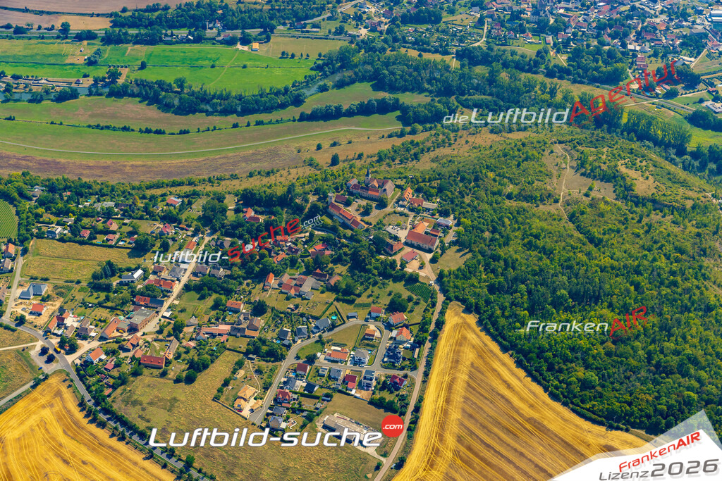 Luftbild Vs Google Maps  Zscheiplitz  Freyburg -Das Luftbild wurde 2025 vom UL-Flugzeug heraus erstellt ( keine Drohnenluftbilder ) - Hochauflösende Luftaufnahme -Nicht vergleichbar mit Google Maps oder Satelittenbilder- Die Geschenkidee !Mit Lizenz und Bildrechte bestellbar