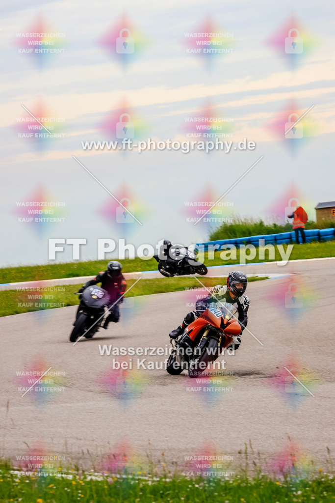 MotoTeam-1850 | Hier findet Ihr Bilder von Touristenfahrten auf der Nürburgring Nordschleife oder von anderen Veranstaltungen die ich besucht habe. Viel Spass beim Durch Schauen 