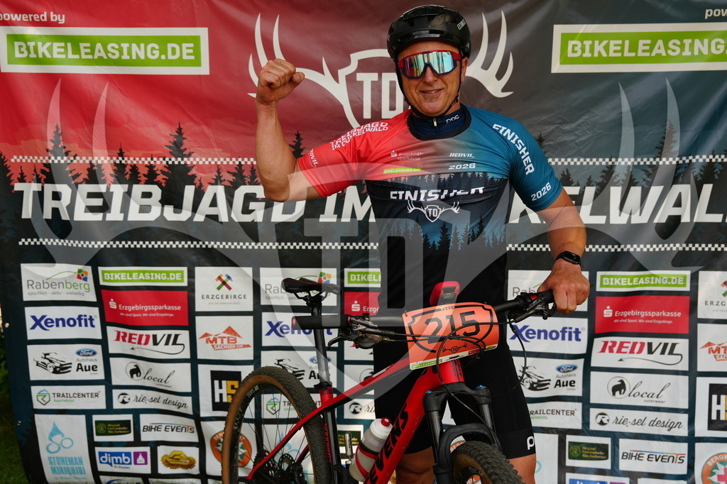 FC605681 | Fotogalerie der Treibjagd im Dunkelwald - Dein MTB Etappenrennen im Erzgebirge - Realisiert mit Pictrs.com
