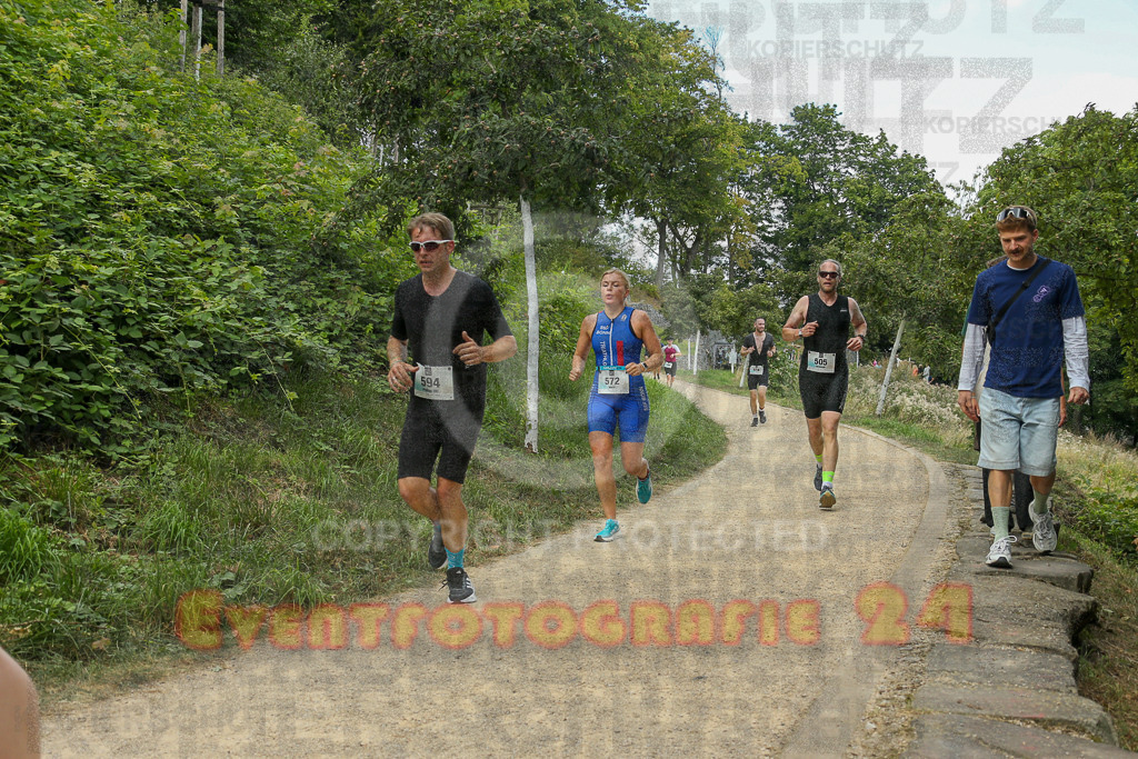 250824_1420_EX1_5854 | Sportfotografie im Rhein-Sieg Kreis, Köln, Bonn, NRW, Rheinland Pfalz, Hessen, etc. Unser Tätigkeitsfeld umfasst den Laufsport vom Volkslauf über den Marathon, Duathlon, Triathon bis zum Ultralauf wie Kölnpfad Ultra oder Schindertrail.