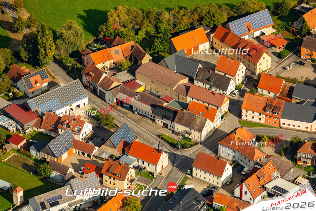 Luftaufnahme  Unterneuses  Burgebrach Das Luftbild wurde 2025 vom UL-Flugzeug heraus erstellt ( keine Drohne ) - Hochauflösende Luftaufnahme -Nicht vergleichbar mit Google Maps oder Satelittenbilder- Die Geschenkidee !Mit Lizenz und Bildrechte bestellbar