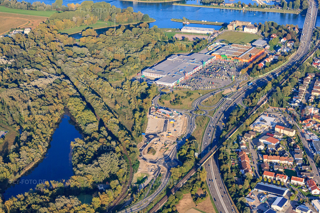 Luftbild: Erschließungsarbeite für das Max-Center II im Ortsteil Maximiliansau in Wörth im Bundesland Rheinland-Pfalz in Deutschland. Foto: IMG_45335.jpg vom 21.09.2011 durch Werner Riehm/FLY-FOTO.deAuflösung des Originals: 4752 x 3168 px