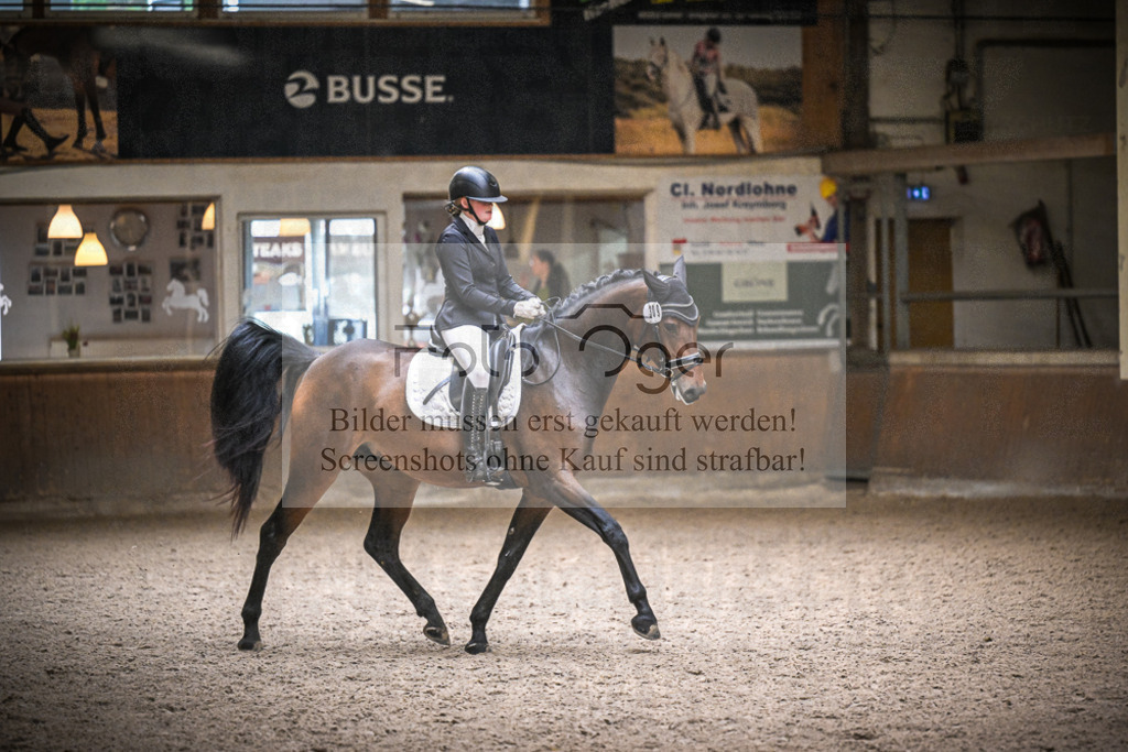 DOS_1243 | Entdecke hochwertige Reitturnierfotos von Foto Oger. Professionell, emotional und authentisch – jetzt Lieblingsmomente im Shop bestellen.Deutschlandweite Turnierfotografie. - Realisiert mit Pictrs.com