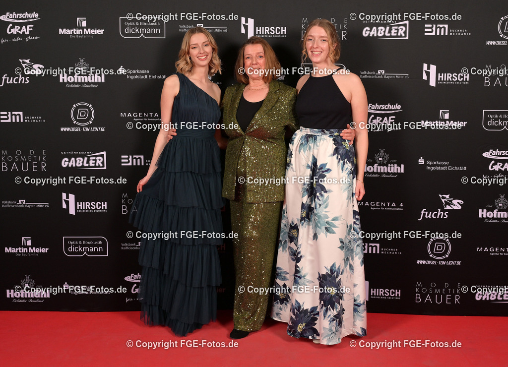 20240128-fge-fotos-0465 | Hofball der FGE am 28.01.2024 im Alten Stadttheater in Eichstätt. - Realisiert mit Pictrs.com