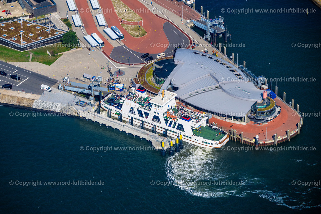 Norderney_Hafen_Frisia_III_Fährschiff_ELS_5593050924 | NORDERNEY 05.09.2024 Fähr- Hafenanlagen an der Meeres- Küste der Nordseeinsel Norderney Mit den Fährschiff Frisia III im Bundesland Niedersachsen, Deutschlan. Weiterführende Informationen bei: Adler-Schiffe GmbH & Co. KG. // Faehr- Hafenanlagen an der Meeres- Kueste der Nordseeinsel Norderney Mit den Faehrschiff Frisia III im Bundesland Niedersachsen, Deutschlan. Further information at: Adler-Schiffe GmbH & Co. KG. Foto: Martin Elsen