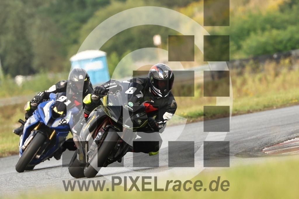 0087-20250908_12588 | Schöne Erinnerungen an spannende Momente - das festzuhalten ist unser Job. PIXELrace.de ist seit 2003 auf den Rennstrecken Europas unterwegs um die Action draußen beim Fahren und die wunderbare Stimmung imm Fahrerlager für euch einzufangen.