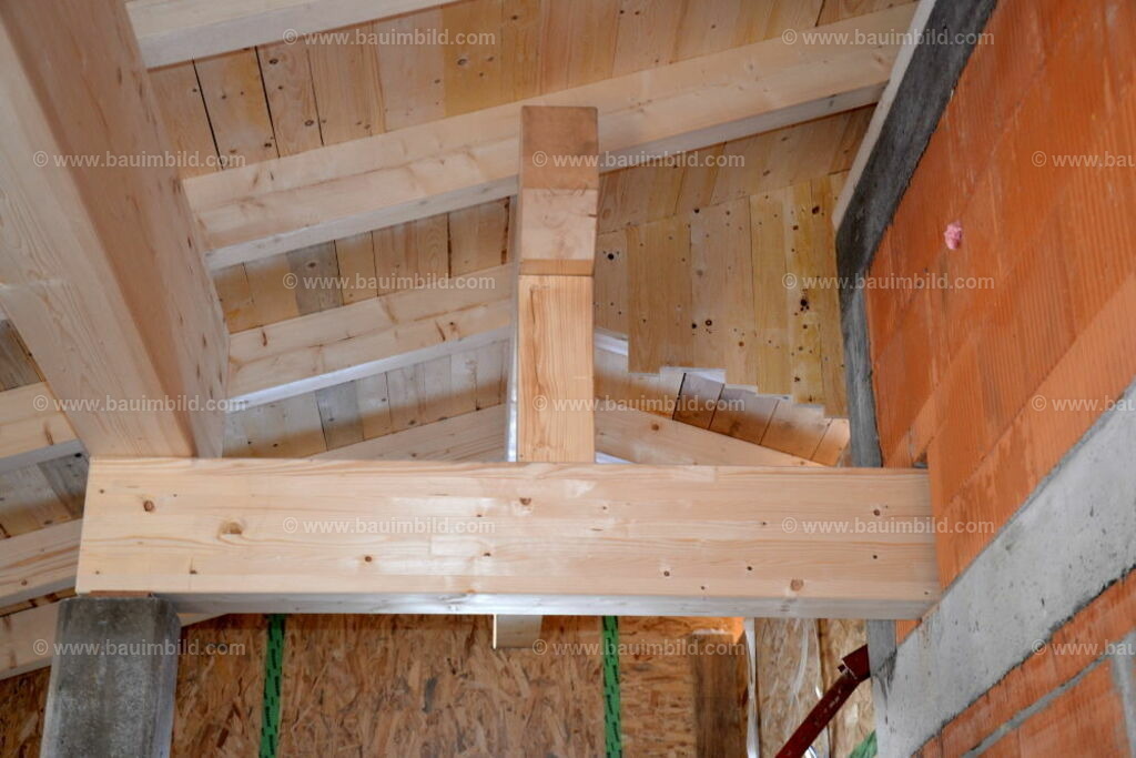 bib-lg09-holzbau-0177 | Nach LV-Leistungsgruppen sortierte Detailfotos über den Bau eines Hauses. Alle Hausbau-Bilder direkt vom Urheber und Autor der Website Haus-Selber-Bauen.com
