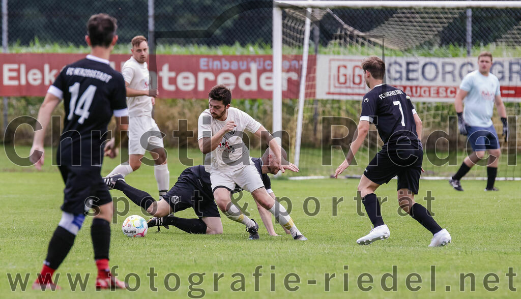 2023-07-02_011_SV_Walpertskirchen_II_gegen_FC_Herzogstadt_II | Walpertskirchen, Deutschland, 02.07.2023:
Fußball, A-Klasse 2023 / 2024, Testspiel, SV Walpertskirchen II gegen FC Herzogstadt II, Endergebnis: 2:0

Foto: Christian Riedel / fotografie-riedel.net