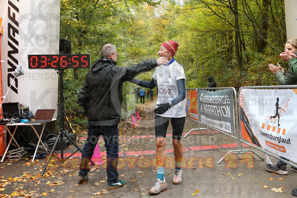 251026_1328_EX1_3528 | Sportfotografie im Rhein-Sieg Kreis, Köln, Bonn, NRW, Rheinland Pfalz, Hessen, etc. Unser Tätigkeitsfeld umfasst den Laufsport vom Volkslauf über den Marathon, Duathlon, Triathon bis zum Ultralauf wie Kölnpfad Ultra oder Schindertrail.