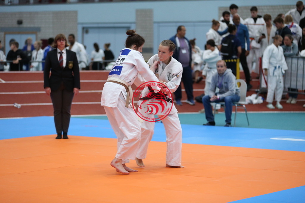 AT3Y0499 | Fotos vom Adler Cup - Pictures from Adler Cup

Hier findet Ihr alle Eindrücke und großen Momente der Adler Cup Wochenenden. Here you will find all impressions and great moments of the Adler Cup weekends. - Realisiert mit Pictrs.com