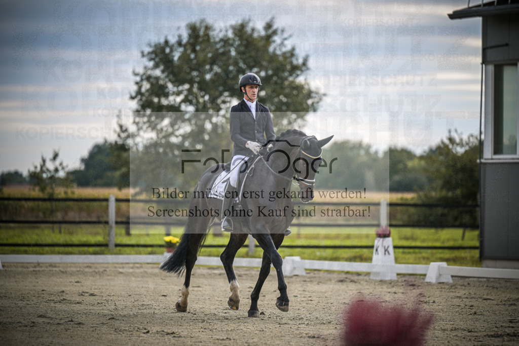 DOS_0615 | Entdecke hochwertige Reitturnierfotos von Foto Oger. Professionell, emotional und authentisch – jetzt Lieblingsmomente im Shop bestellen.Deutschlandweite Turnierfotografie. - Realisiert mit Pictrs.com