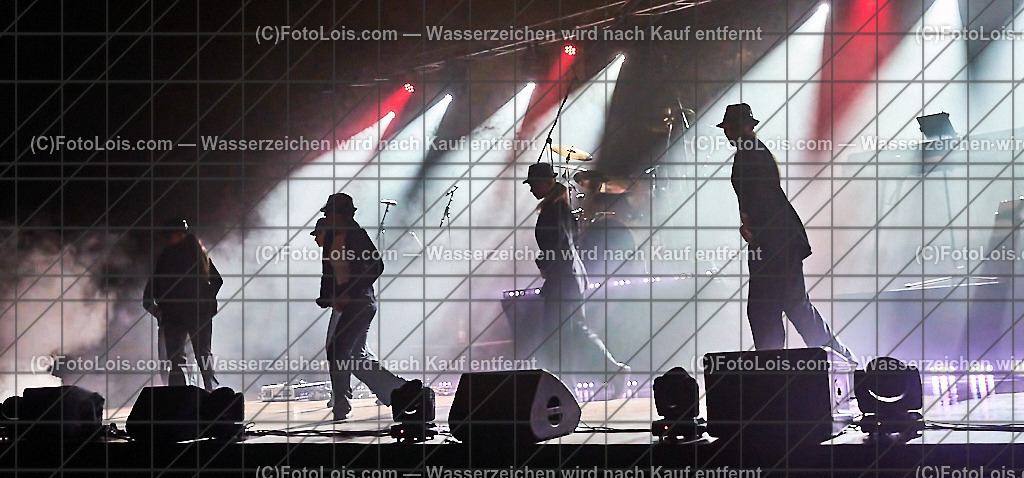 ALP7843_Tribute_Michael Jackson_Wieselburg | (C)FotoLois.com, Alois Spandl.  Michael Jackson Tribute-Konzert im Wieselburger NV-Forum, Mi 30. Oktober 2024.
