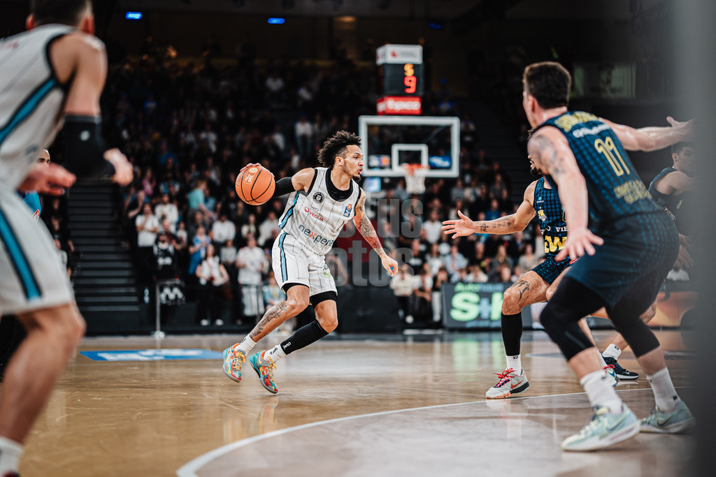 Basketball | Männer | Saison 2024/2025 | easyCredit Basketball Bundesliga | 4. Spieltag | Veolia Towers Hamburg vs. EWE Baskets Oldenburg | 06.10.2024 | Jaizec Lottie (#4, Veolia Towers Hamburg)