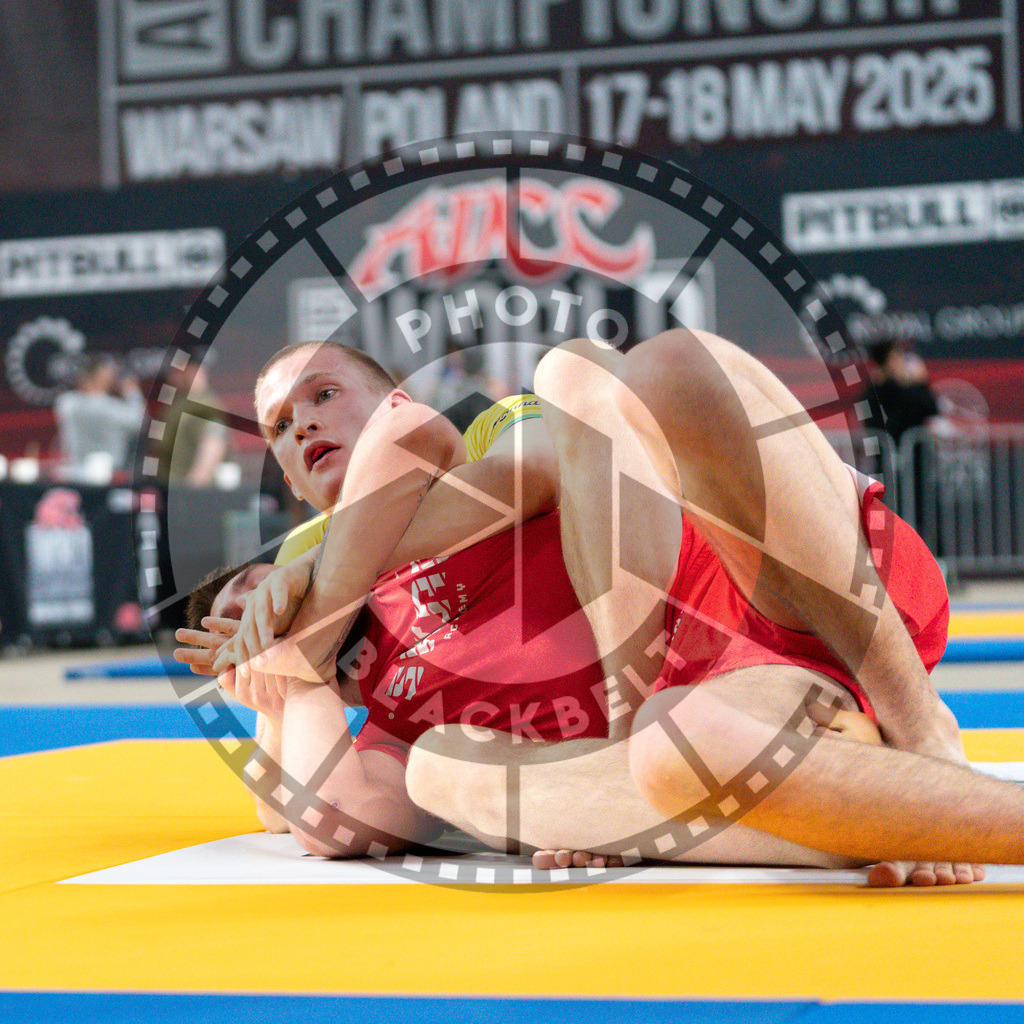 20250517PBB2111 | Athletes compete during the first day of the ADCC Amateur World Championship on May 15, 2025 in Warsaw, Poland. © Chiara Dazi / photoblackbelt