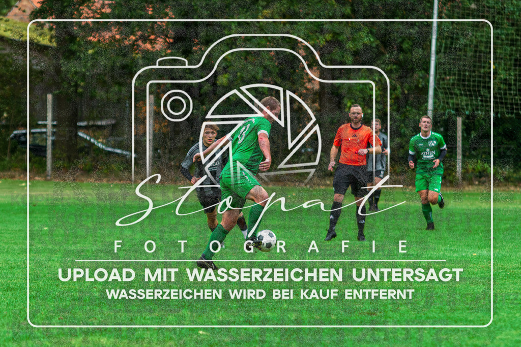 SGWFGFS-1009 | Tjark Landversicht (SG Wintermoor/Schuelern #13)  beim Herren Kreisliga HK Spiel zwischen SG Schuelern/Wintermoor und FG Fulde-Stellichte im Stadion Wintermoor, Schneverdingen (Simon Paul Stopat) - Realisiert mit Pictrs.com