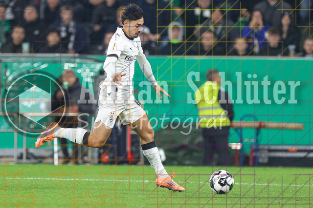 Borussia Mönchengladbach vs Karlsruher SC - DFB-Pokal 2. Runde | Mönchengladbach, Deutschland, 28.10.25:   waehrend des Spiels der DFB-Pokal 2. Runde zwischen Borussia Mönchengladbach vs Karlsruher SC im Stadion im Borussia Park(Foto von Brauer-Fotoagentur / Adrian Schlueter)