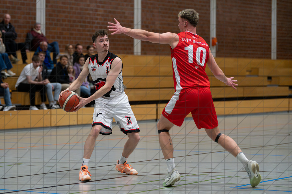 2. RL West | 08.03.2025 | TuS Bad Essen vs. CVJM Hannover | 2. RL West | 08.03.2025 | TuS Bad Essen vs. CVJM Hannover - - - - - CREDIT, www.bullenfotos.de, Martin König, Hörner Weg 40, D-49078 Osnabrück, +4917663732967, Nutzung und Weitergabe nur zu den vereinbarten Zwecken. Presseanfragen an Ersteller. Alle Rechte beim Ersteller. - - - - - - Realisiert mit Pictrs.com