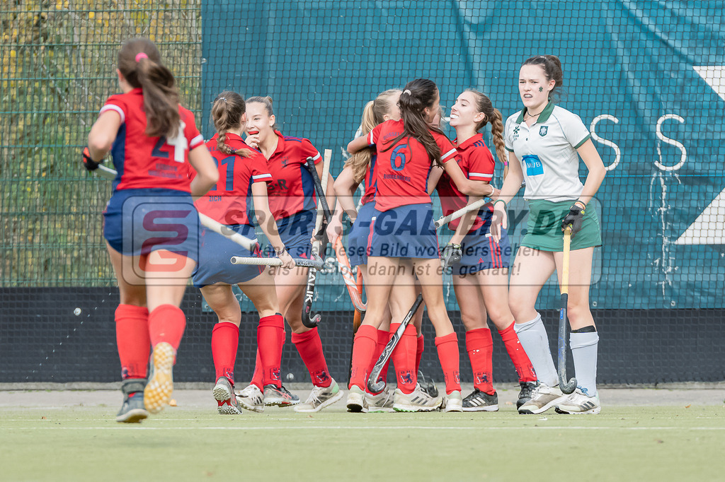 HK_20231022_106110 | Finale Deutsche Meisterschaft Feld WU16 Uhlenhorst Mülheim - Düsseldorfer HC am 22.10.2023 DHC, Düsseldorf ,