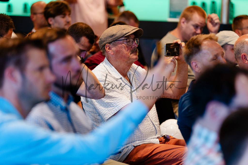 20260702-kreisfußballkonferenz-0115 | Das ist die Fotodatenbank für authentische Sportfotografie aus Münster: Markus Paletta fotografiert Teams, Sportler:innen, Kinder, Events & Unternehmen. - Realisiert mit Pictrs.com
