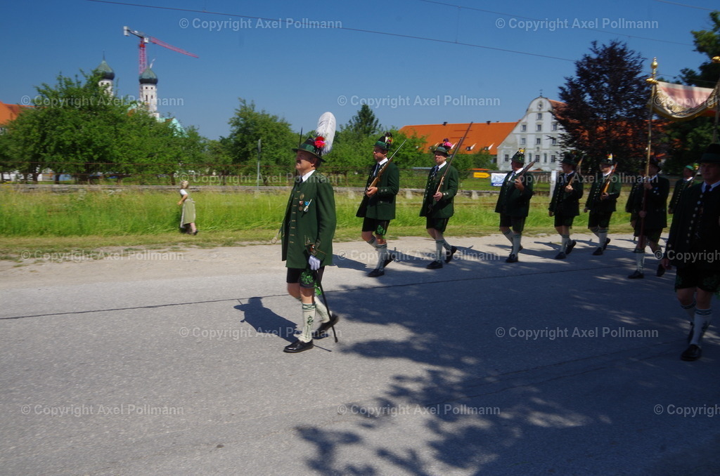 IMGP4575 | fotografiert von Axel PollmannLeonhardi Wallfahrt Benediktbeuern und Murnau, Fronleichnam, Fasching, Landschaft im Loisachtal und Benediktbeuern  - Realisiert mit Pictrs.com