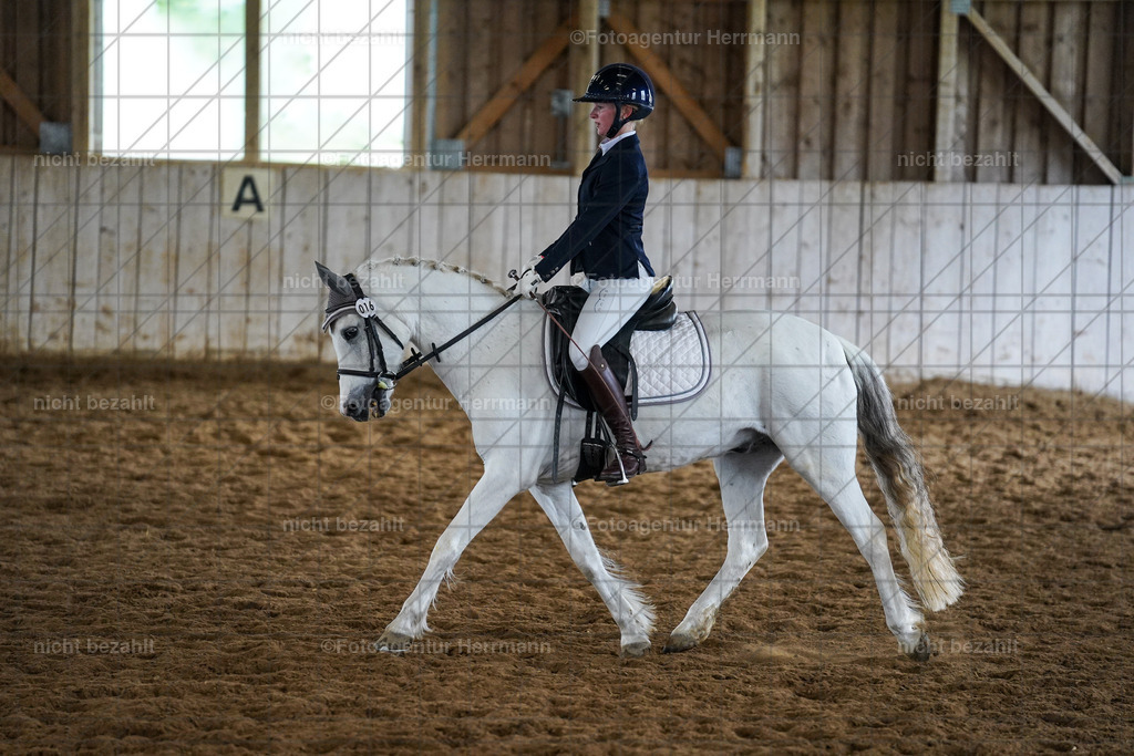 20230518-FAH03985 | Frühjahrsturnier, landberg am Lech, 2023, Reitclub Landsberg, Turnierbilder, Fotos Turnier Landsberg, Fotoagentur Herrmann, Turnierfotografen Bayern, reitsport Fotograf, Pferde Fotograf