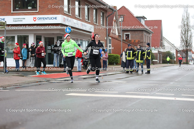 WMLA2029 | Bildershop "Sportfotograf-Oldenburg" mit Fotos von Sportevents in Oldenburg und Umzu. - Realisiert mit Pictrs.com