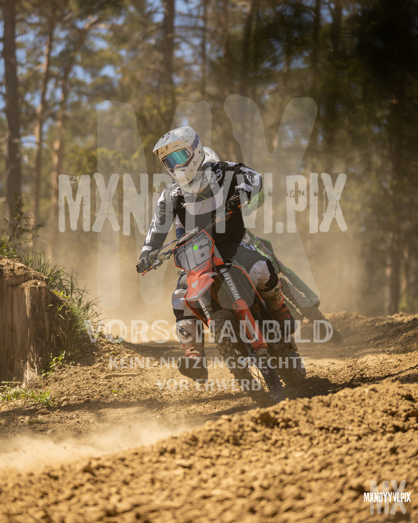 866A5216 | mxndyyvipix
