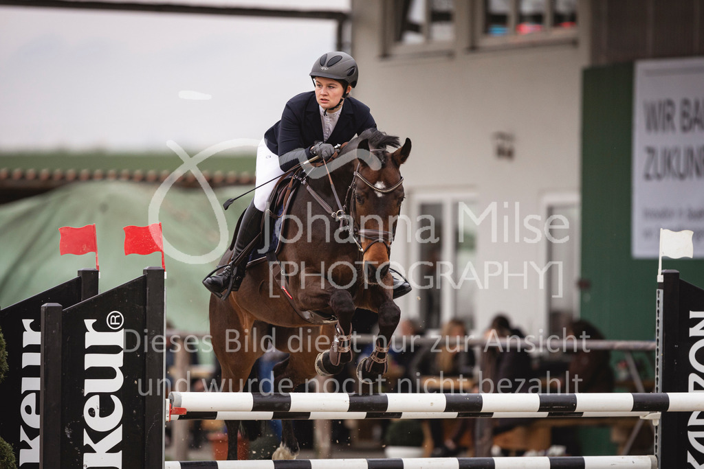 240327_Fruehlingsfest_Stil-L-2-434 | Deine schönsten Turniermomente als professionelle Fotos! Entdecke hochwertige Pferdesport-Fotografie im Online-Shop. Jetzt Fotos finden & bestellen!