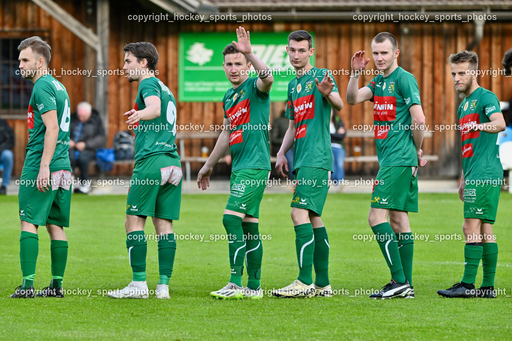 Dellach Gail vs. Rapid Lienz | Rapid Lienz Mannschaft, #6 Florian Unterweger Rapid Lienz, #9 Lukas Matthias Lassnig Rapid Lienz, #11 Benjamin Josef Michael Martin Bürgler Rapid Lienz, #8 Lukas Schrott Rapid Lienz, #14 Michael Johann Niedrist Rapid Lienz, #20 Dominic Josef Girstmair Rapid Lienz, Dellach Gail vs. Rapid Lienz, Dellach Gail vs. Rapid Lienz am 26.04.2024 in Dellach (Sportplatz Dellach Gail), Austria, (Photo by Bernd Stefan)