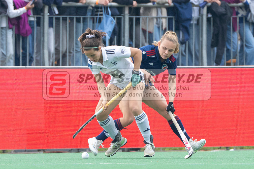 Final4_20240519-1134-0027 | Bonn, Deutschland, 19.05.2024:  in Aktion waehrend des Spiels der Deutsche Feldhockey-Meisterschaften 2024 zwischen Final 4 Damen Finale Düsseldorfer HC - Mannheimer HC im Bonner THV am 19.05.2024 in Bonn, Deutschland. (Foto von Stephan Fehrmann)

Bonn, Germany, 19.05.2024:  in action during the game of Deutsche Feldhockey-Meisterschaften 2024 between Final 4 Damen Finale Düsseldorfer HC - Mannheimer HC in Bonner THV at 19.05.2024 in Bonn, Deutschland. (Foto from Stephan Fehrmann)