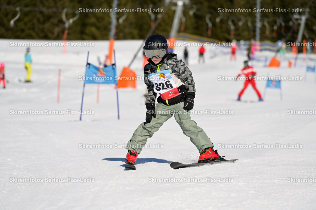 SRF_27.02.2026_094 | Skirennfotos,Serfaus,Fiss,Ladis,Kinderskirennen,Winter,Tirol,Oberland,skirace,SFL,feelfree,weil wir's genießen,ski,Ski,skifahren,Sonnenplateau, - Realisiert mit Pictrs.com
