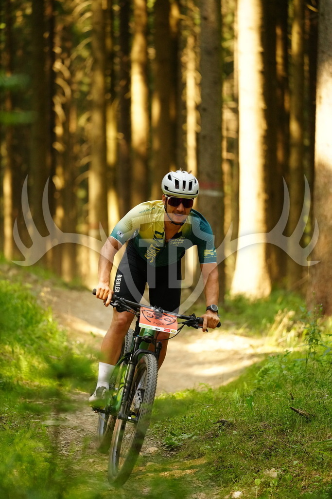 FC102769 | Fotogalerie der Treibjagd im Dunkelwald - Dein MTB Etappenrennen im Erzgebirge - Realisiert mit Pictrs.com