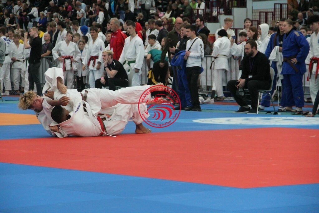 IMG_3413 | Fotos vom Adler Cup - Pictures from Adler Cup

Hier findet Ihr alle Eindrücke und großen Momente der Adler Cup Wochenenden. Here you will find all impressions and great moments of the Adler Cup weekends. - Realisiert mit Pictrs.com