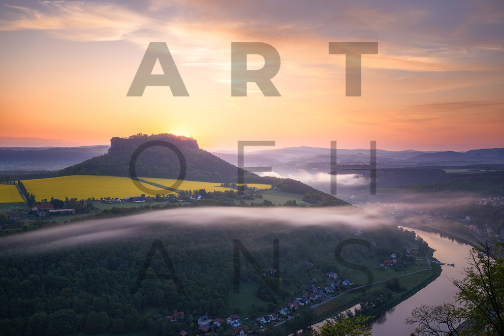 Ein Hans Fineart Original | Entdecke die Kunst von Hans Fineart - Fotografien für dein Zuhause. Verwandle deine Wände mit einzigartigen Kunstwerken und bringe die Schönheit der Welt in dein Leben. Bestelle jetzt und schaffe einen Ort der Inspiration und Eleganz.