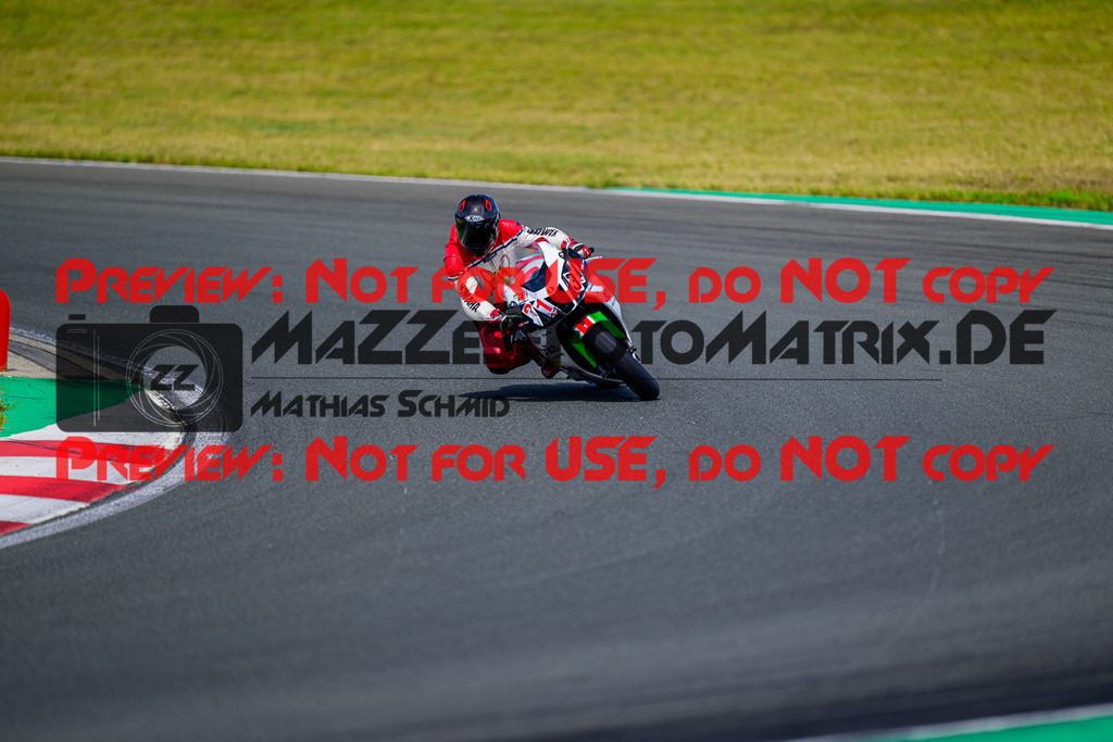 MaZZes_FotoMatrix_240725_6007705_4492 | ROT