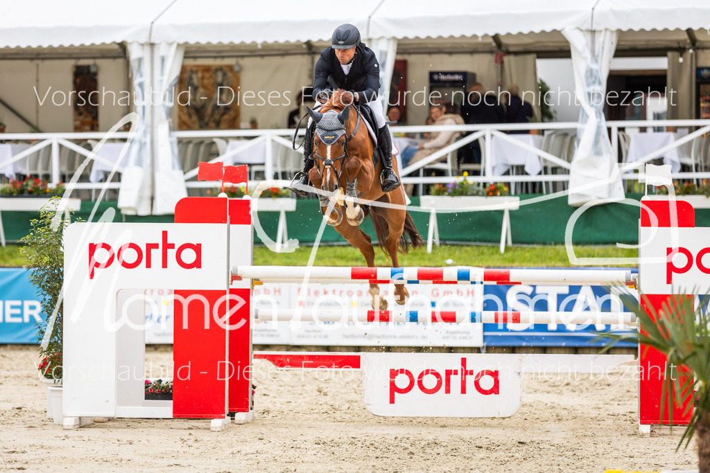 BHO-2PhSpr-M-5-2367 | MomenTaufnahmen Pferdesportfotos