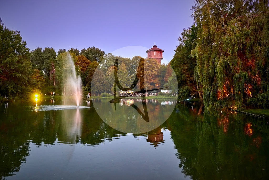 Stadtgrabenfest in der Lessingstadt Wolfenbüttel in Niedersachsen, Deutschland | Meurer Shop - Realisiert mit Pictrs.com