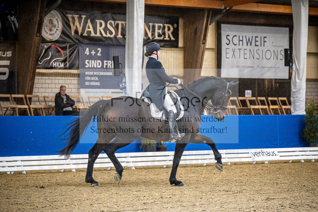 DOS_0040 | Entdecke hochwertige Reitturnierfotos von Foto Oger. Professionell, emotional und authentisch – jetzt Lieblingsmomente im Shop bestellen.Deutschlandweite Turnierfotografie. - Realisiert mit Pictrs.com