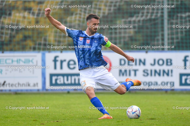 AUT, 2.Liga, FC Blau Weiss Linz vs FC Liefering | 29.10.2022, Hofmann Arena Linz, AUT, 2.Liga, FC Blau Weiss Linz vs FC Liefering, im Bild Fabio Strauss (Blau Weiss Linz)


// Admiral 2. Liga Match between FC Blau Weiss Linz and FC Liefering in Linz, Austria on 2022/10/29
