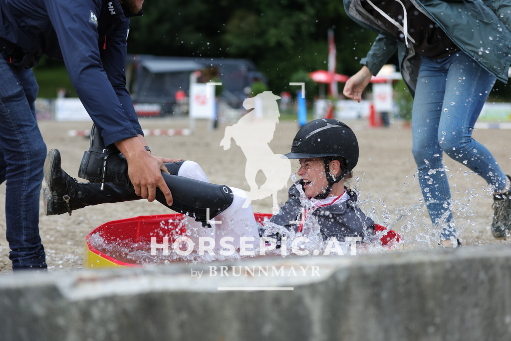 0P6A3898 | Willkommen bei Brunnmayr - Design & Fotografie – Ihrem Spezialisten für Reitturniere und Pferdeveranstaltungen in Oberösterreich, Salzburg und Bayern! Seit über 17 Jahren sind wir leidenschaftlich dabei.