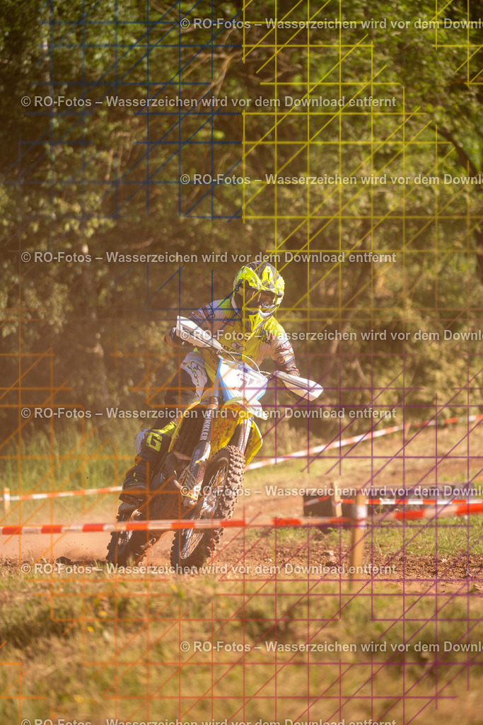 Wolfshausen 3 Lauf -1809 | Sportfotografie von RO-Fotos: Motorsport, Motocross, Enduro, Laufveranstaltungen und Triathlon. Professionelle Fotos von Sportlern und Events. - Realisiert mit Pictrs.com