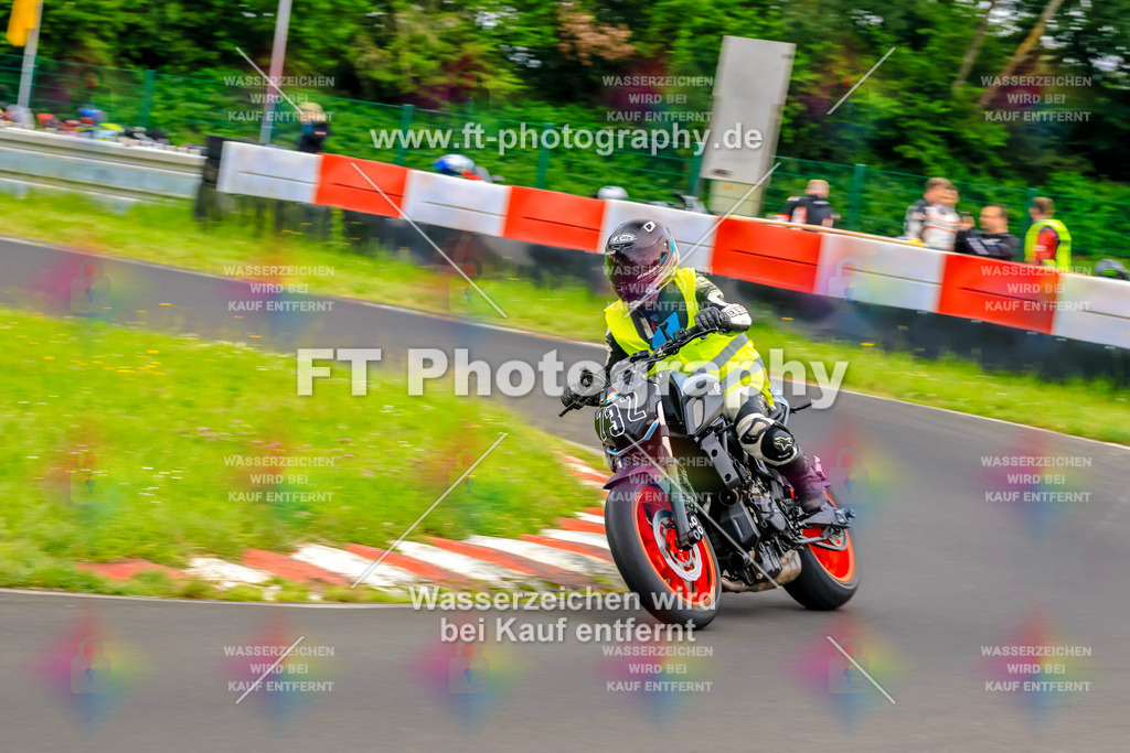 VBK-7620 | Hier findet Ihr Bilder von Touristenfahrten auf der Nürburgring Nordschleife oder von anderen Veranstaltungen die ich besucht habe. Viel Spass beim Durch Schauen 